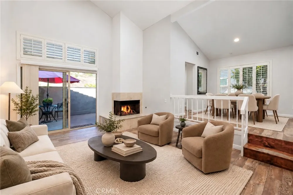 11 Sunshine Irvine, CA 92603