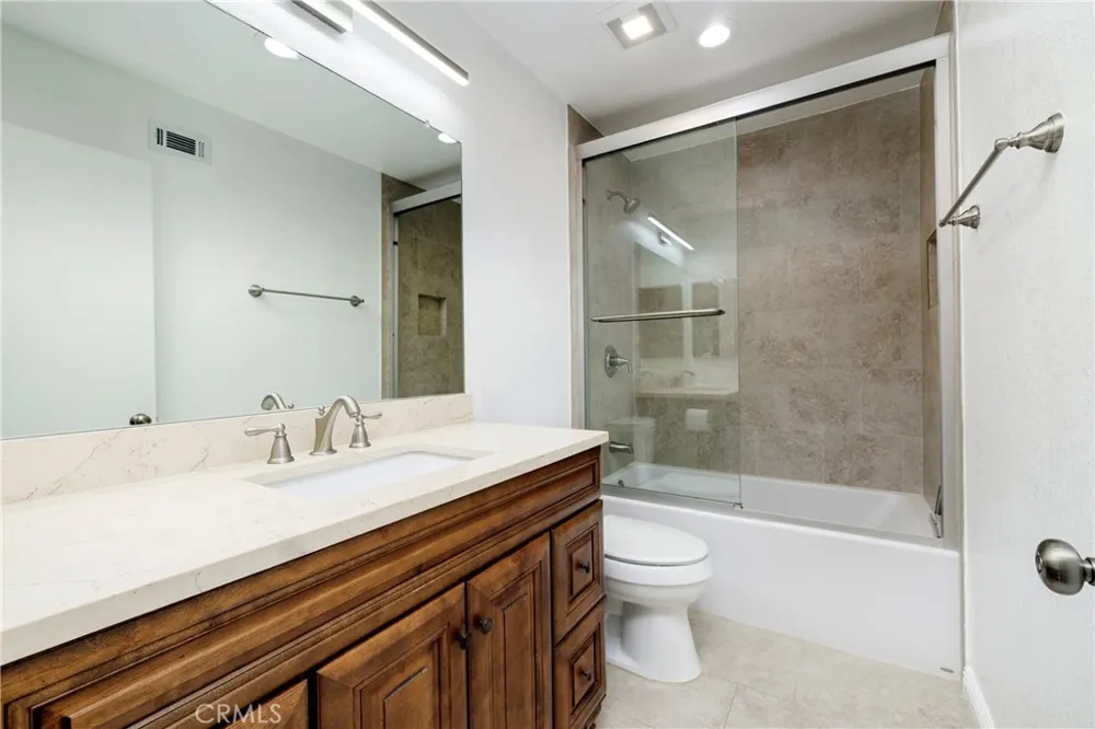 11 Sunshine Irvine, CA 92603