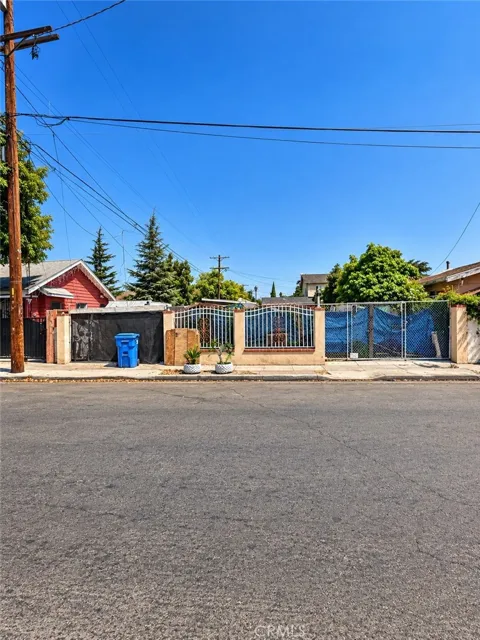 661 W 65th