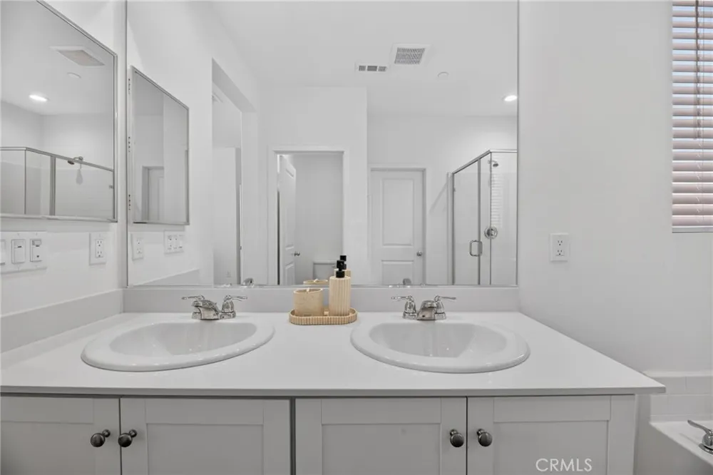 4877 Goldfinch Street Hemet, CA 92545