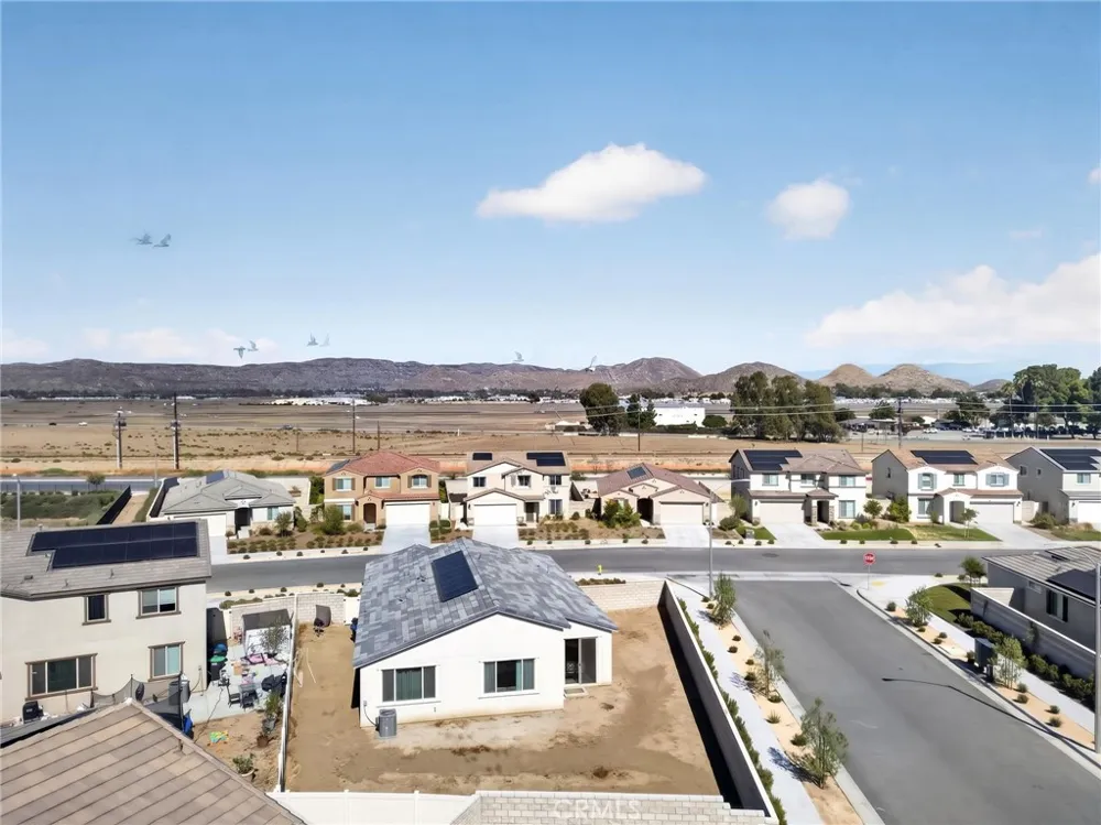 4877 Goldfinch Street Hemet, CA 92545