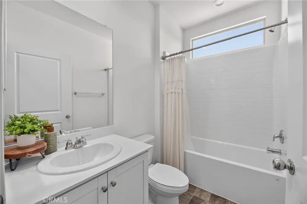 4877 Goldfinch Street Hemet, CA 92545