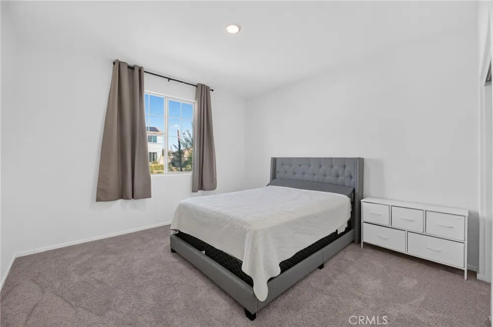 4877 Goldfinch Street Hemet, CA 92545