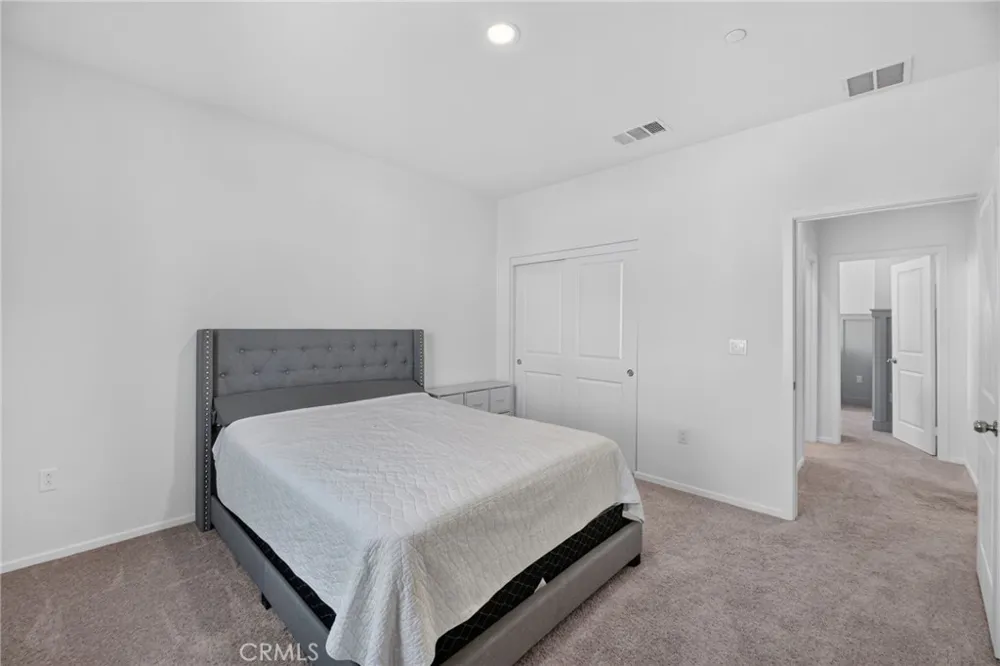 4877 Goldfinch Street Hemet, CA 92545