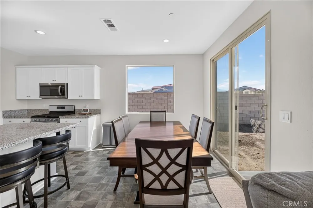4877 Goldfinch Street Hemet, CA 92545