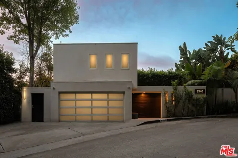 9340 Readcrest Drive