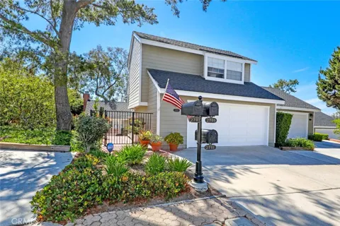 2707 Hillside Drive