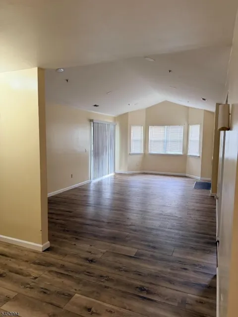 343 Ventnor Ct