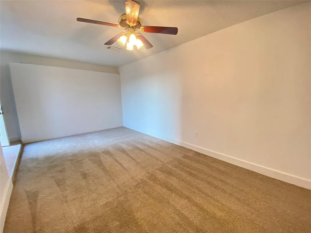 501 Bass Boat Village Village #106 Huntsville, TX 77320