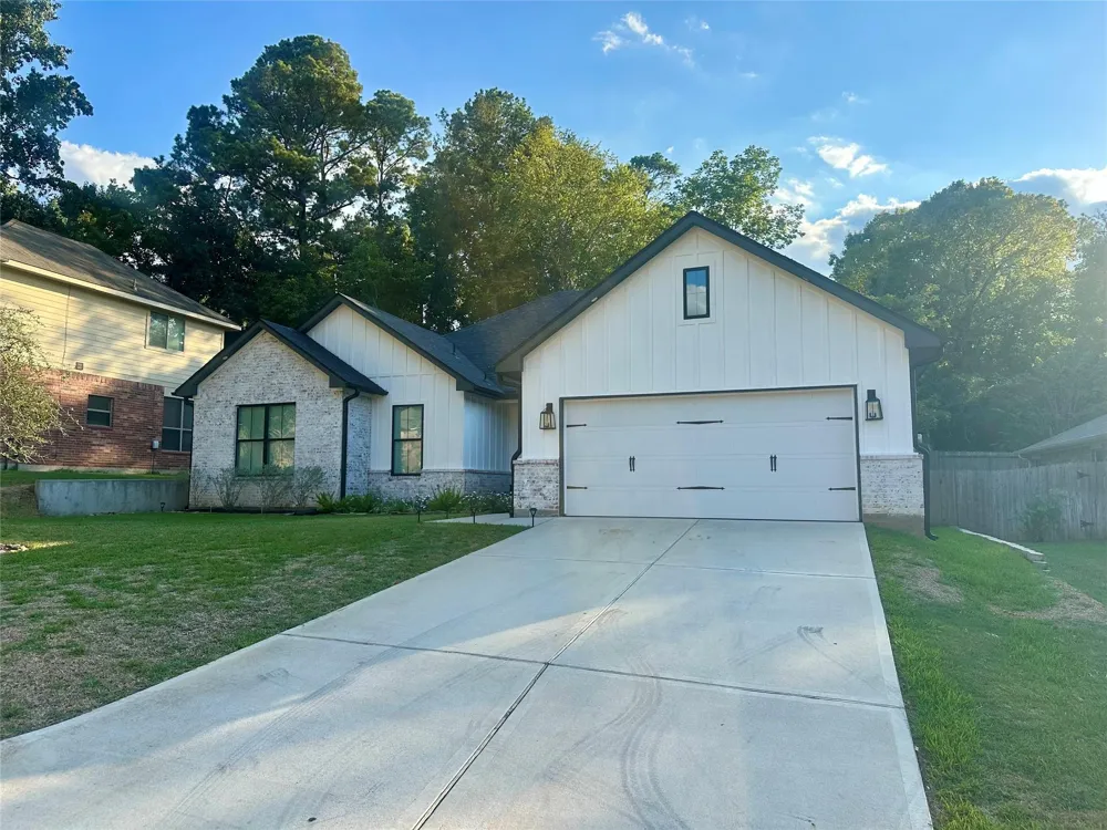 13637 Hidden Valley Drive Montgomery, TX 77356