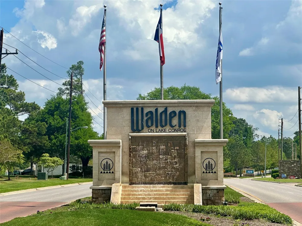 13637 Hidden Valley Drive Montgomery, TX 77356