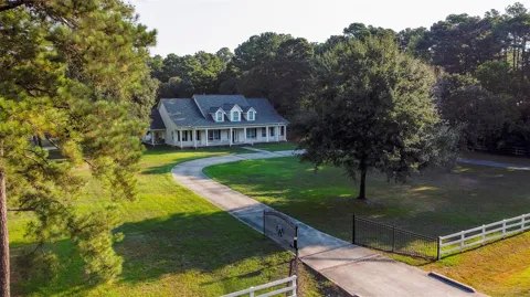 20002 Country Lake Drive