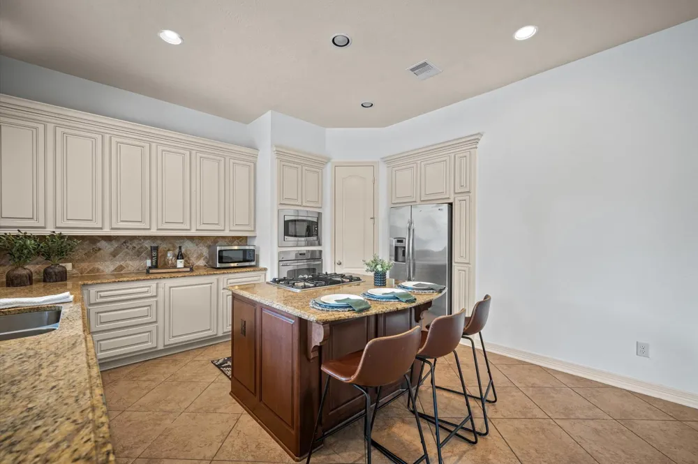 241 W Tupelo Green Circle Spring, TX 77389