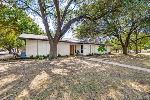 9038 Flicker Lane