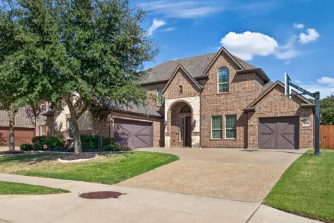 301 Rawhide Path