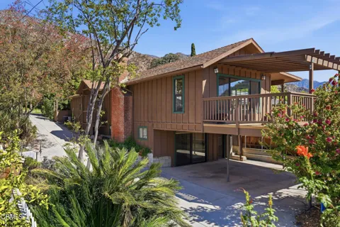 68 W Mira Monte Avenue