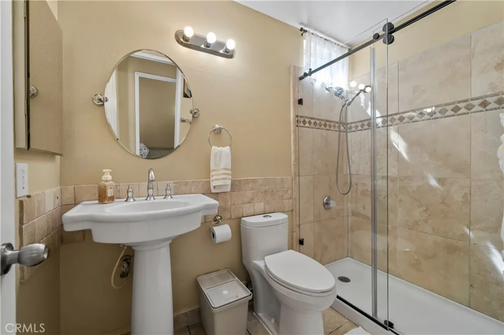 6532 Blanchard Avenue Fontana, CA 92336