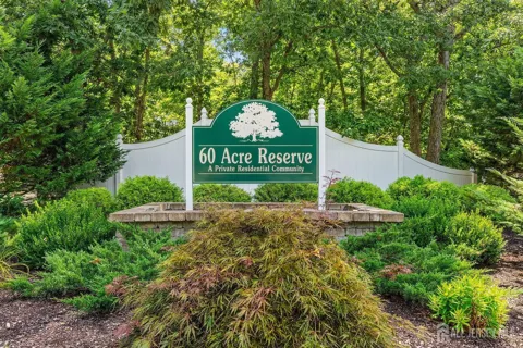 10 Bayberry Court