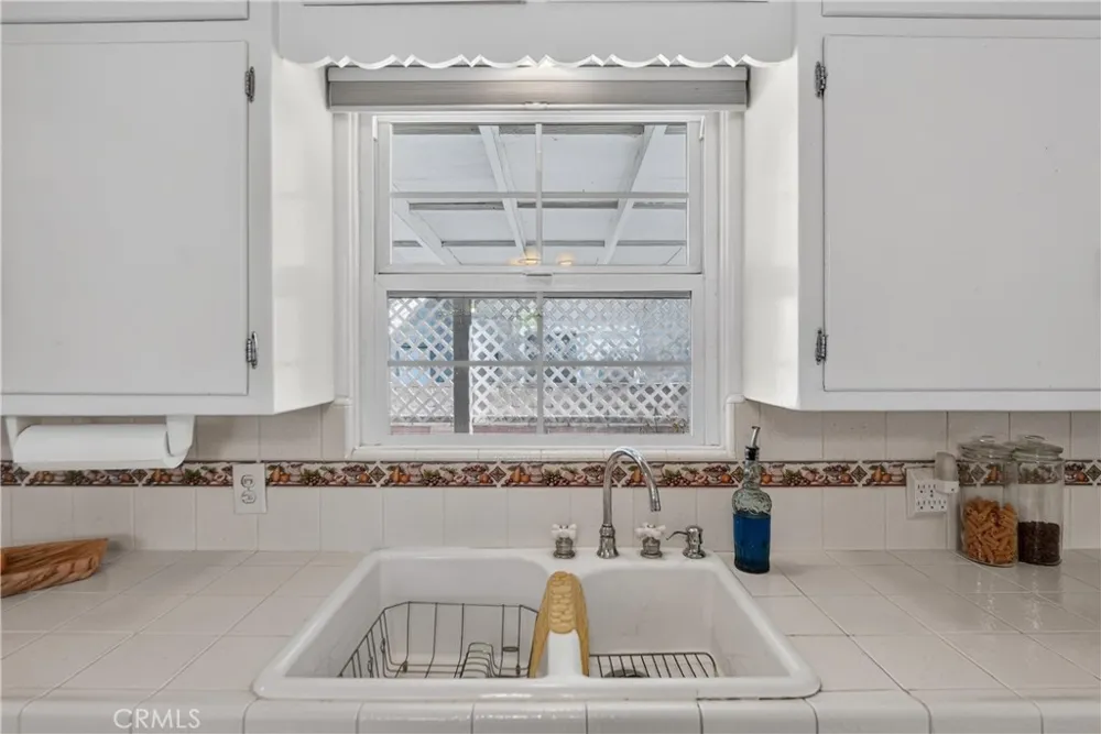 9642 Tangelo Fontana, CA 92335