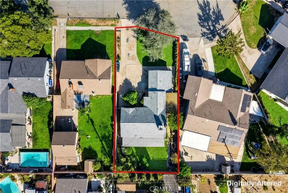 9642 Tangelo Fontana, CA 92335