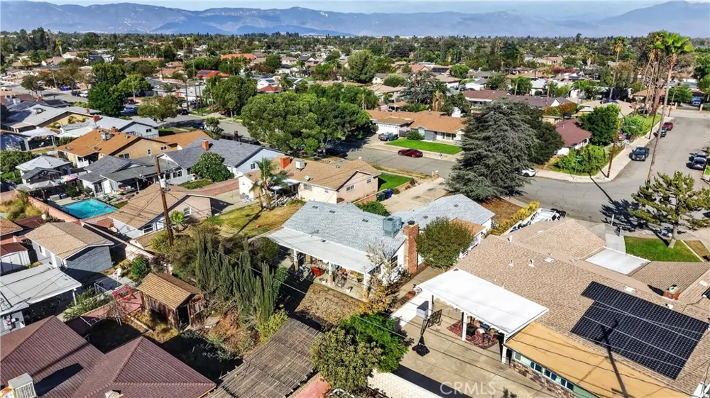 9642 Tangelo Fontana, CA 92335