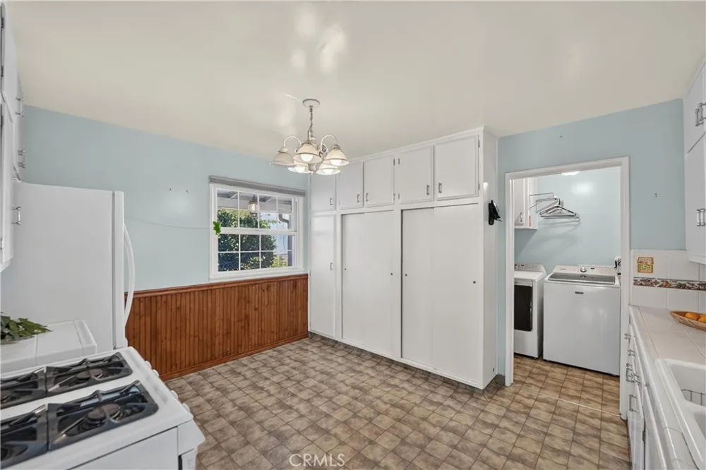 9642 Tangelo Fontana, CA 92335