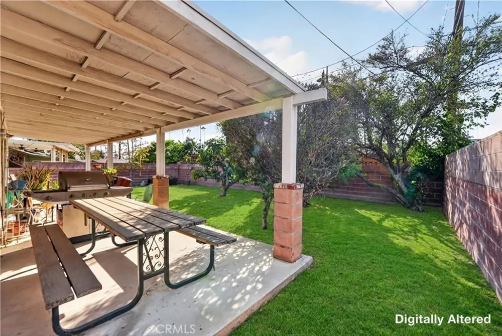 9642 Tangelo Fontana, CA 92335