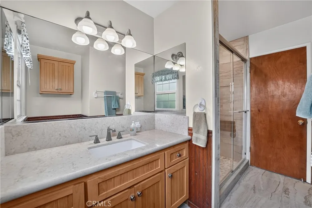 9642 Tangelo Fontana, CA 92335