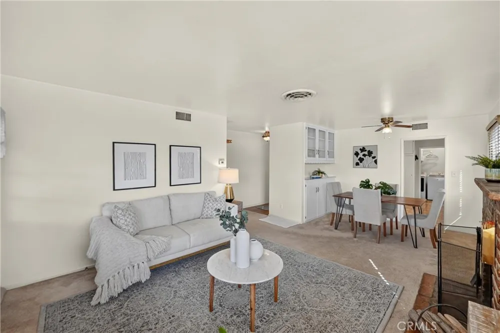 9642 Tangelo Fontana, CA 92335