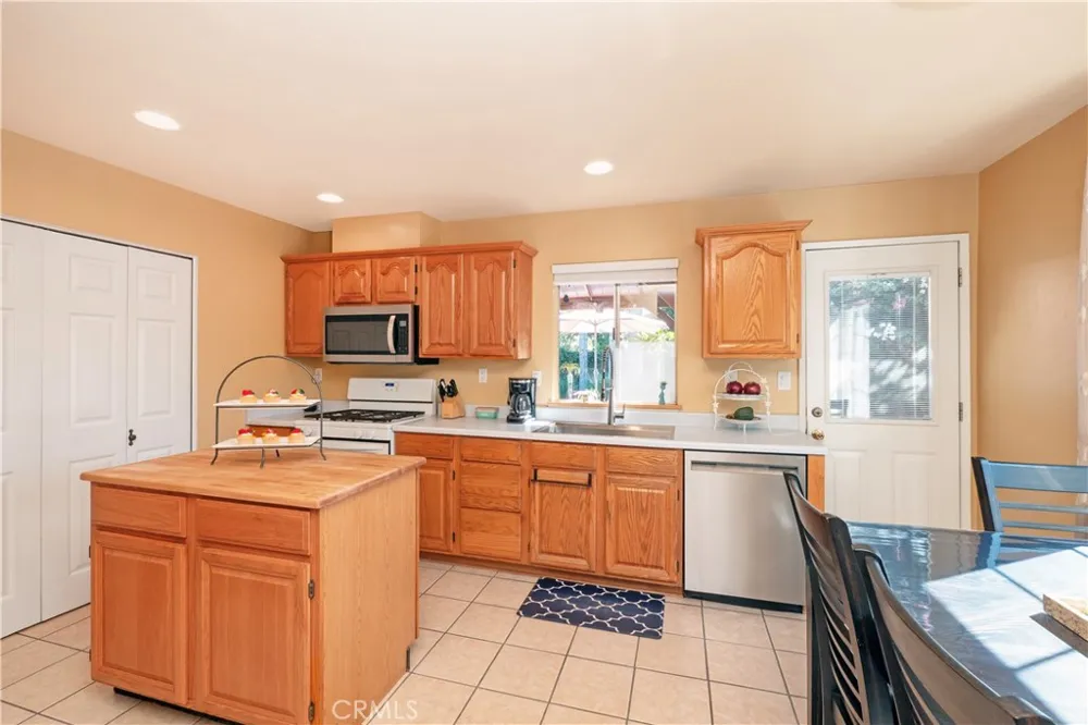3020 E Cog Hill Court Ontario, CA 91761