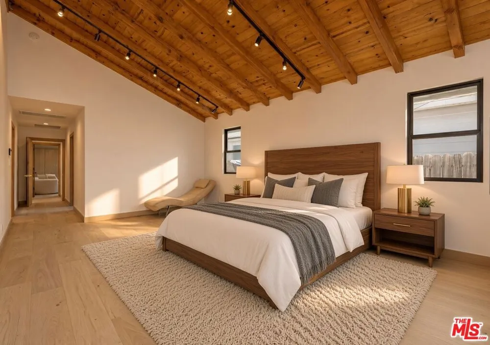 2407 Guthrie Drive Los Angeles, CA 90034