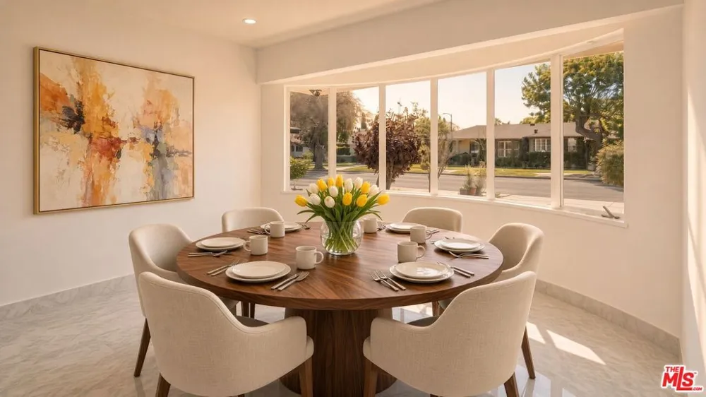 2407 Guthrie Drive Los Angeles, CA 90034