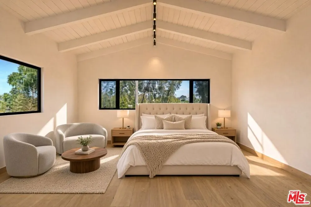 2407 Guthrie Drive Los Angeles, CA 90034