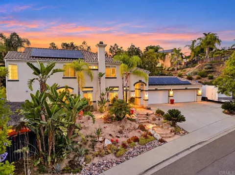 2602 Canyon Crest Drive