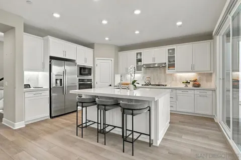 8246 Waverly