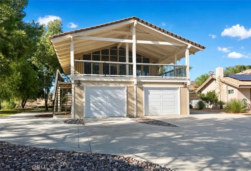 30295 Longhorn Drive Canyon Lake, CA 92587