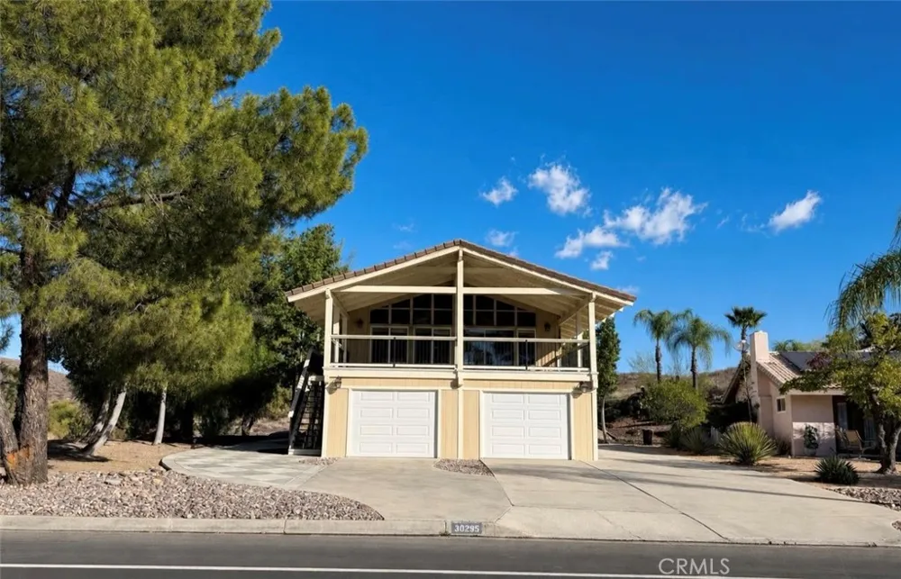 30295 Longhorn Drive Canyon Lake, CA 92587