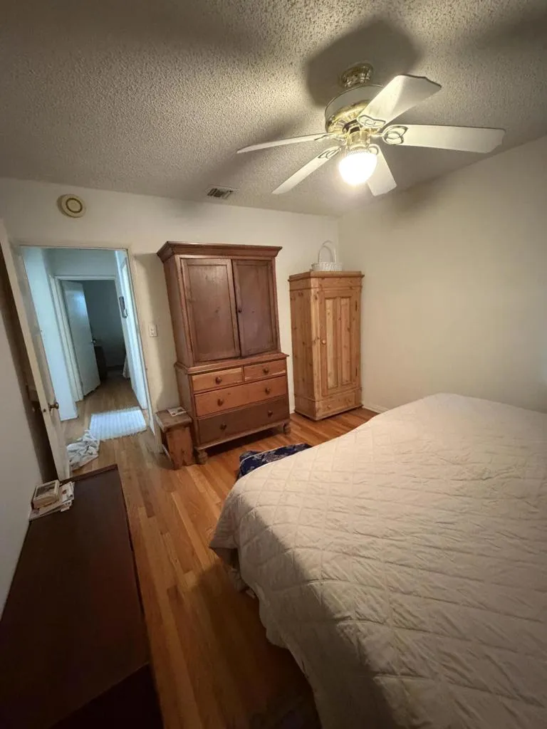 6227 Denny Avenue North Hollywood, CA 91606