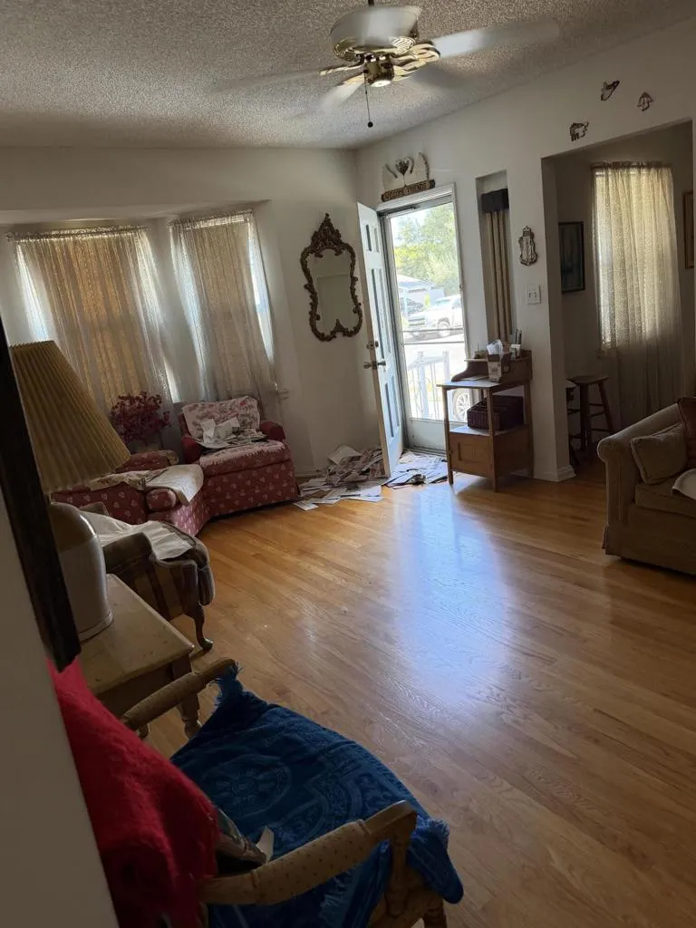 6227 Denny Avenue North Hollywood, CA 91606