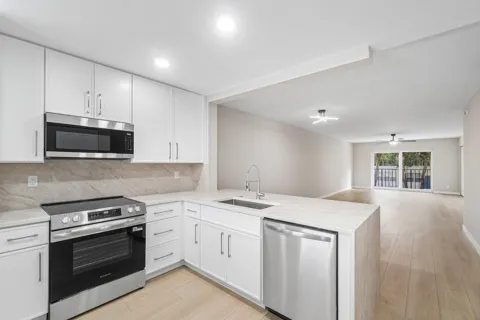2905 SW 22ND AVENUE #2020