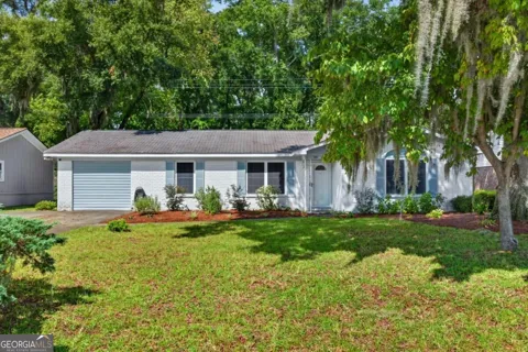 106 Greenbriar DR