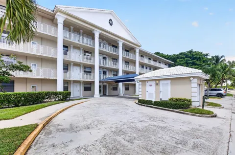3507 VILLAGE BOULEVARD #105