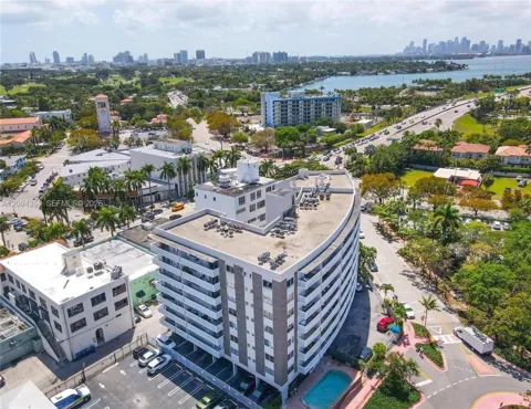 4141 Nautilus Dr #6F