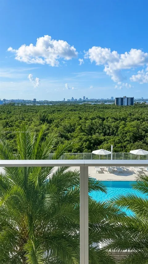 2411 Laguna Circle #802