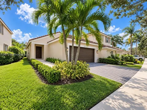 1359 Sabal Trl