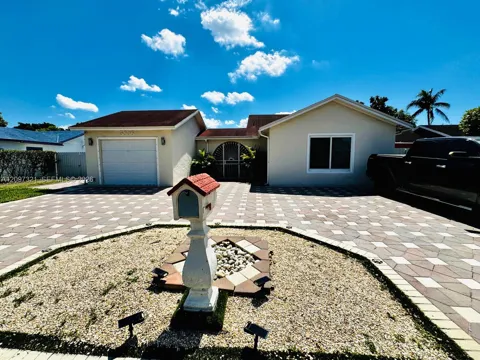 5836 NW 199th St