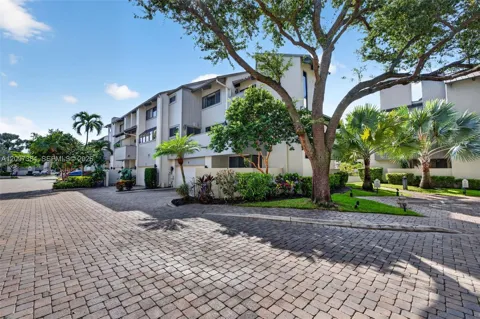 8 Port Side Dr #8A
