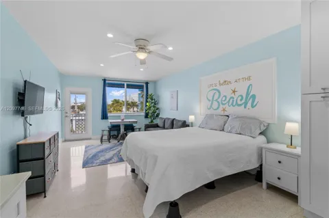 4228 Ocean Dr #11