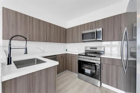 3907 SW 155th Ave #315