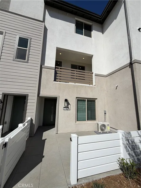 1304 N Pinecrest Paseo
